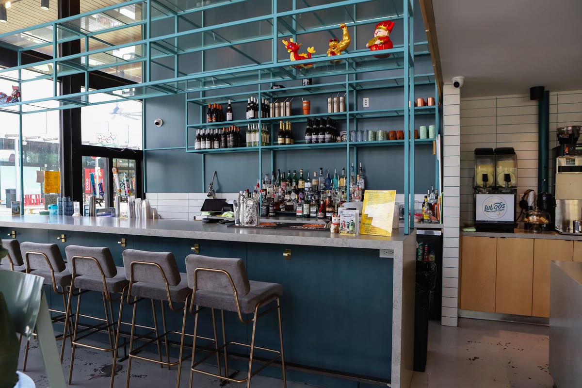 Luloos Bar